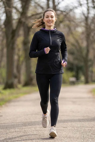 Bluza sportowa z kapturem i zamkiem 1/4 - Czarna