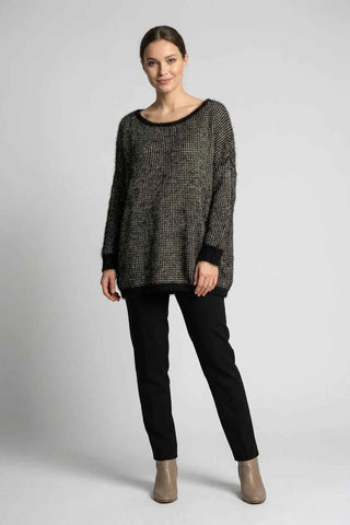 Sweter  puszysty - Czarny- złoty   15% wełna