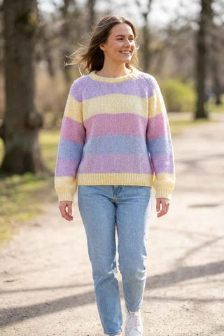 Sweter damski w paski pastelowe  20% moher  10% wełna