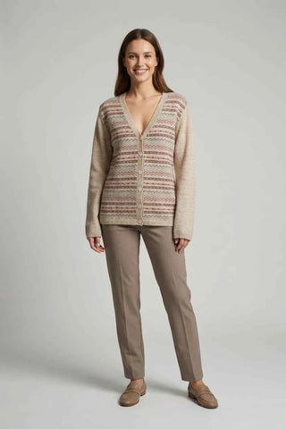 Sweter  w geometryczne wzory - beżowy  40% wełna 10% moher