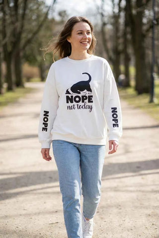 Bluza dresowa z nadrukiem kota NOPE - Biała