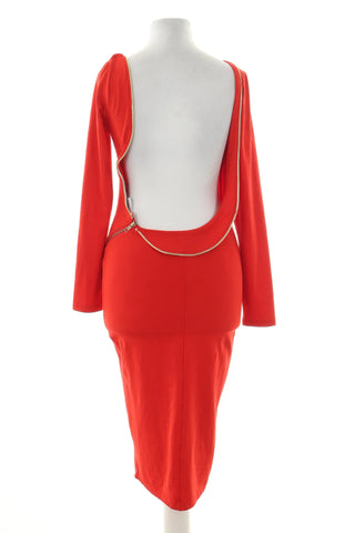 Червона сукня