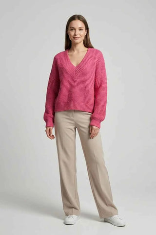 Dzianinowy sweter oversize z dekoltem V - Różowy
