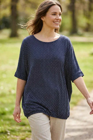 Bluzka damska oversize we wzory - Granatowa
