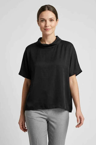 Bluzka oversize z golfem - Czarna