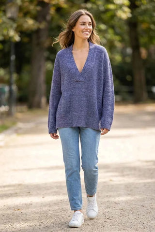 Sweter damski dzianinowy V-neck - Niebiesk   23% moher