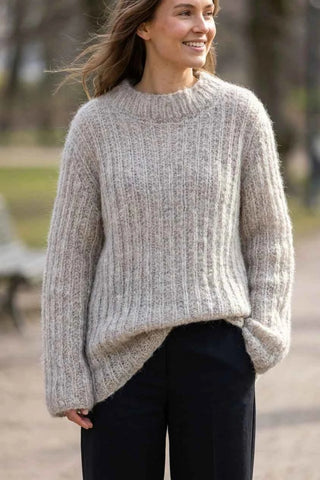 Sweter damski oversize prążkowany - Beżowy