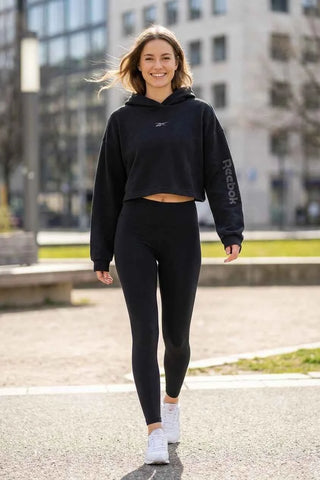 Bluza z kapturem krótka Reebok - Czarna